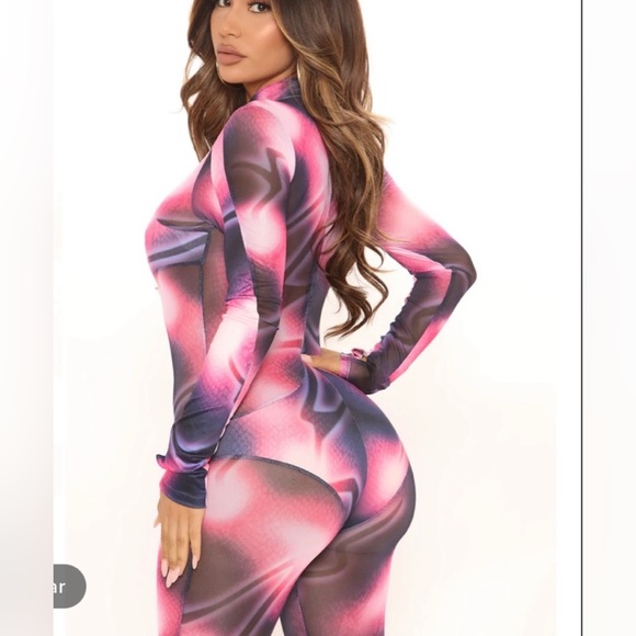 FashionNova glimpse into the future mesh jumpsuit. Burning Man bodysuit - Picture 6 of 6